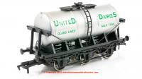 4F-031-027 Dapol 6 Wheel Milk Tanker - SR United Dairies livery
